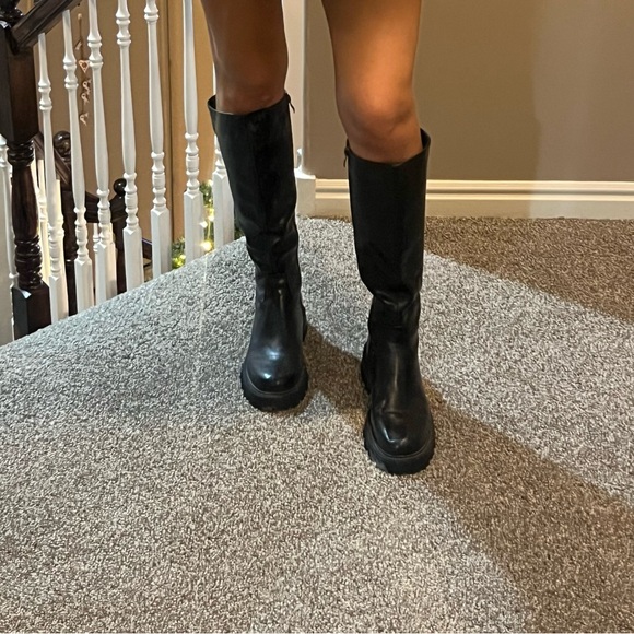 SOLD - Picture 2 of 8